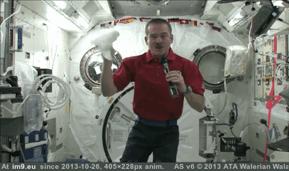 [Funny] Things Chris Hadfield showed us about Space 4 (in My r/FUNNY favs)